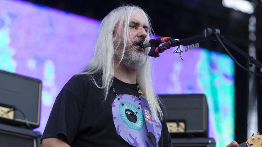 El cantante y guitarra del grupo Dinosaur Jr.