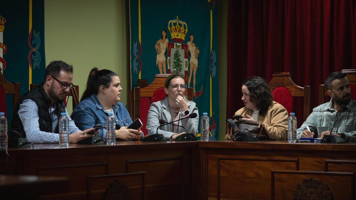 Un momento del pleno de renuncia del exalcalde, Antonio Hernández