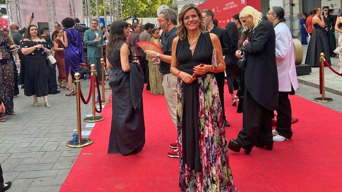 Isabel Guarch en la alfombra roja de los Premios de la Academia de la Moda