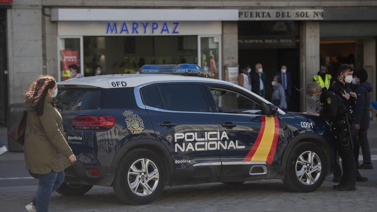 Un control de Policía en Madrid.