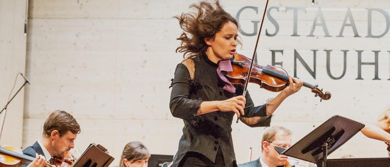 Patricia Kopatchinskaja actuará junto a la Orquesta Filarmónica de Luxemburgo el 3 de noviembre en el Palau.