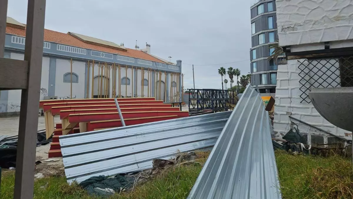 “Un estercolero”: el PP denuncia el estado del Parque Santa Catalina y el edificio Miller