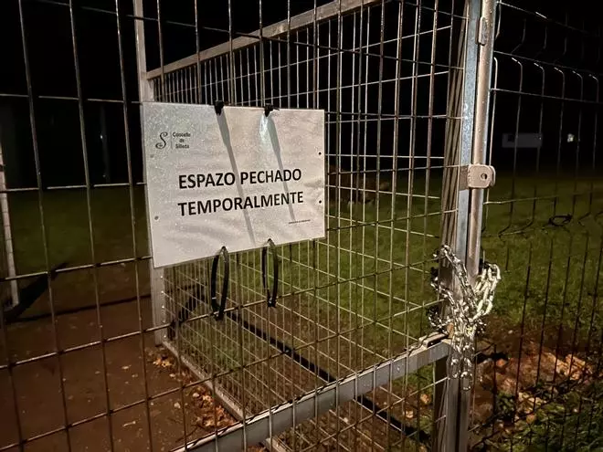 El envenenamiento de un perro provoca el cierre temporal del parque canino de Silleda