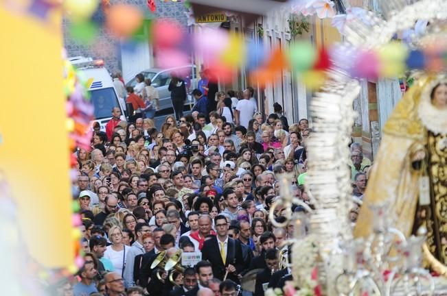 Procesion del Carmen por las calles de La Isleta