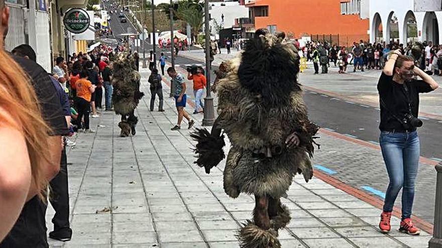 Los Carneros, ayer por las calles de Frontera.