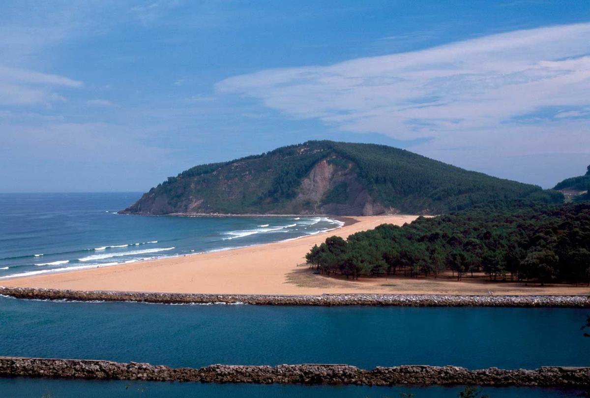 Playa Rodiles, Asturias