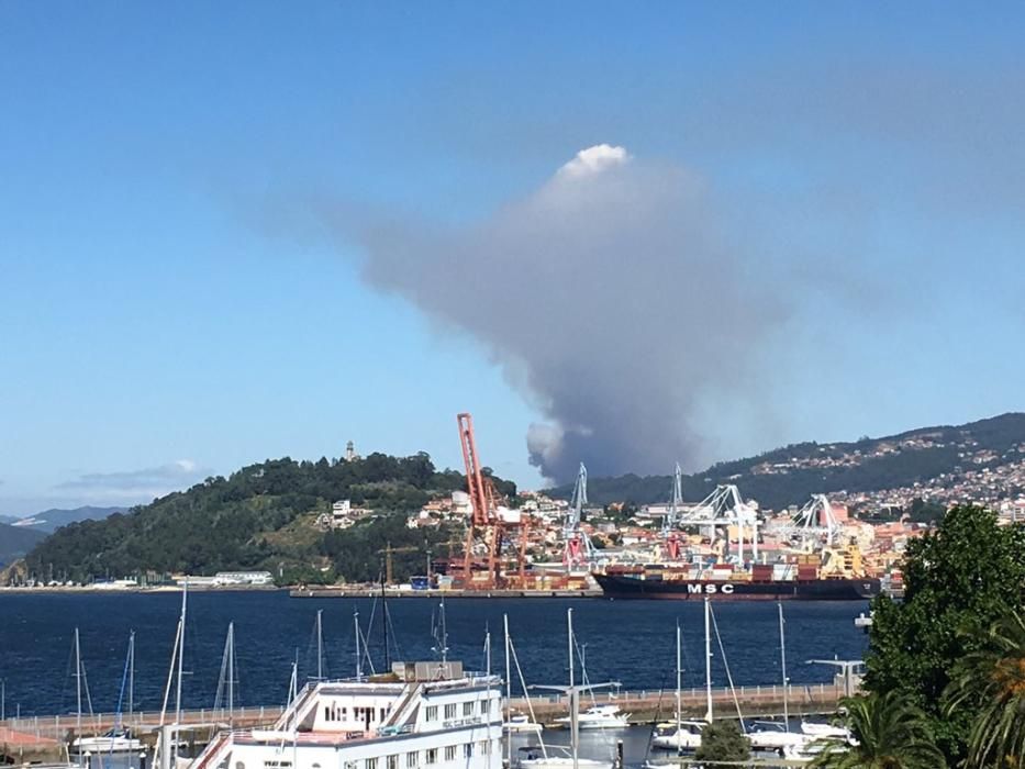 Un nuevo incendio forestal en Soutomaior golpea a la provincia de Pontevedra