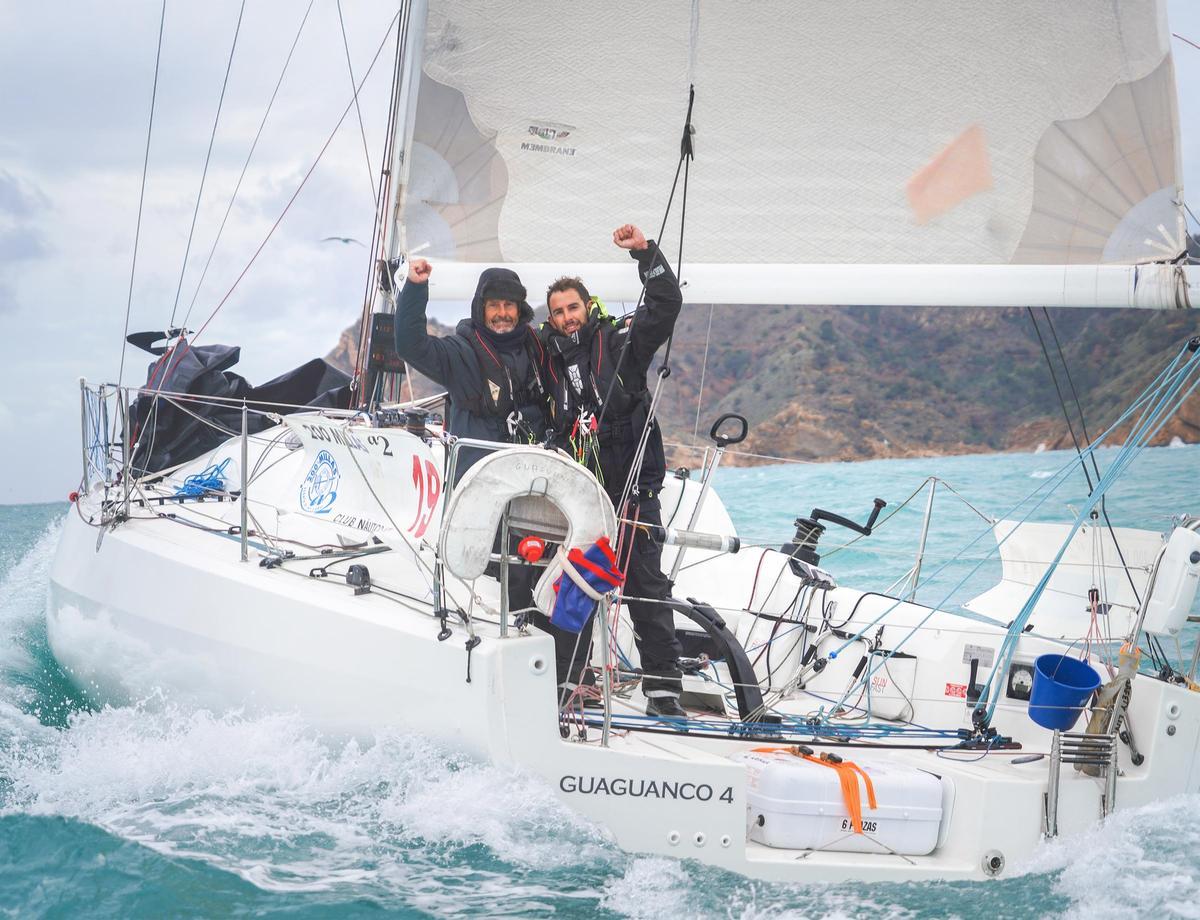 El Guaguanco IV acumula un importante palmarés en los últimos años; terceros en el mundial a2 de 2023, primeros este año en las 300 millas a3 de Moraira, segundos en la vuelta a Mallorca A3 y ganadores de las 200 millas a2 2024 y 2025.