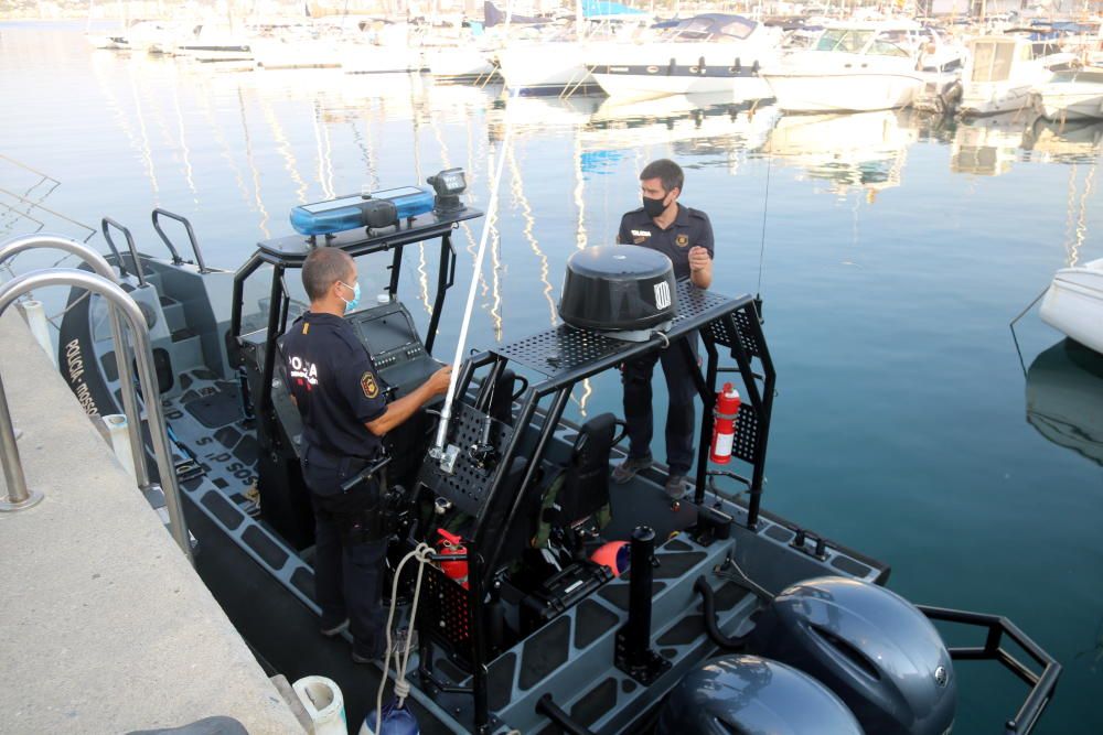 Els Mossos d'Esquadra comencen a patrullar al mar