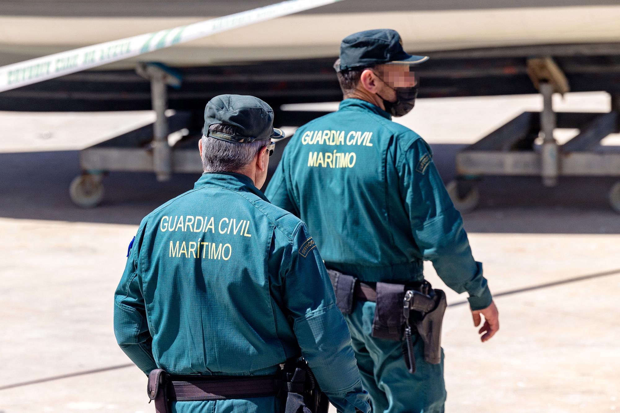 Traslado del cuerpo de uno de los desaparecidos en Calp.