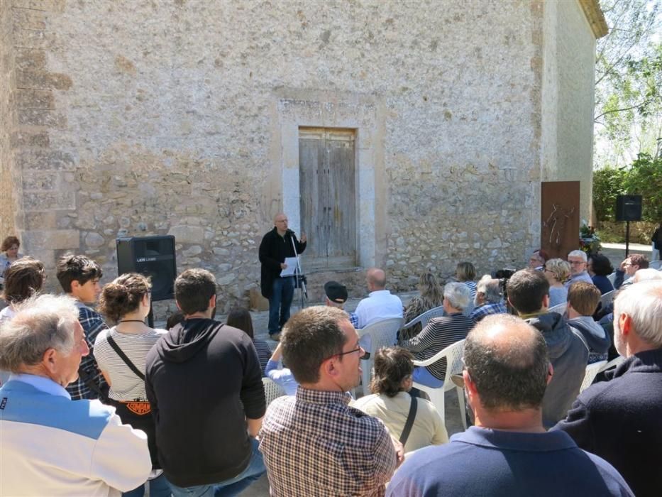 200 personas homenajean en Porreres a los que lucharon por la República