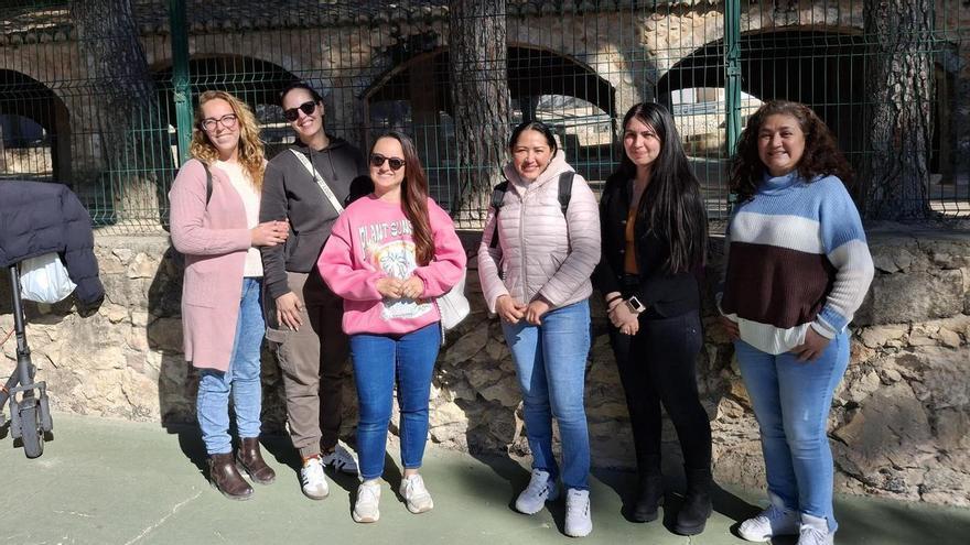 Vivir en Xàbia en dos habitaciones con cuatro hijos, el marido enfermo de cáncer y la amenaza del dueño de echarlos a la calle