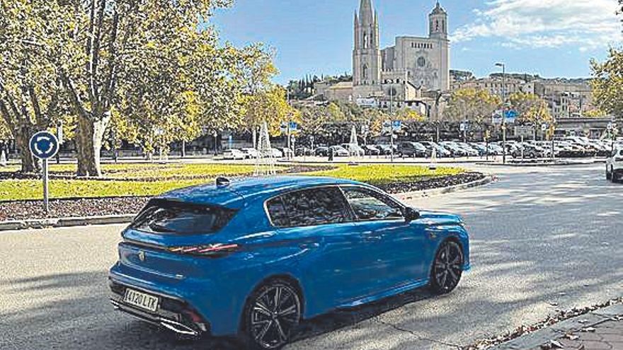 El rotativo catalán se encuentra en el centro de la localidad. Llegamos allí desde Barcelona tras cubrir 120 kilómetros, con un consumo medio de 5,9 litros.