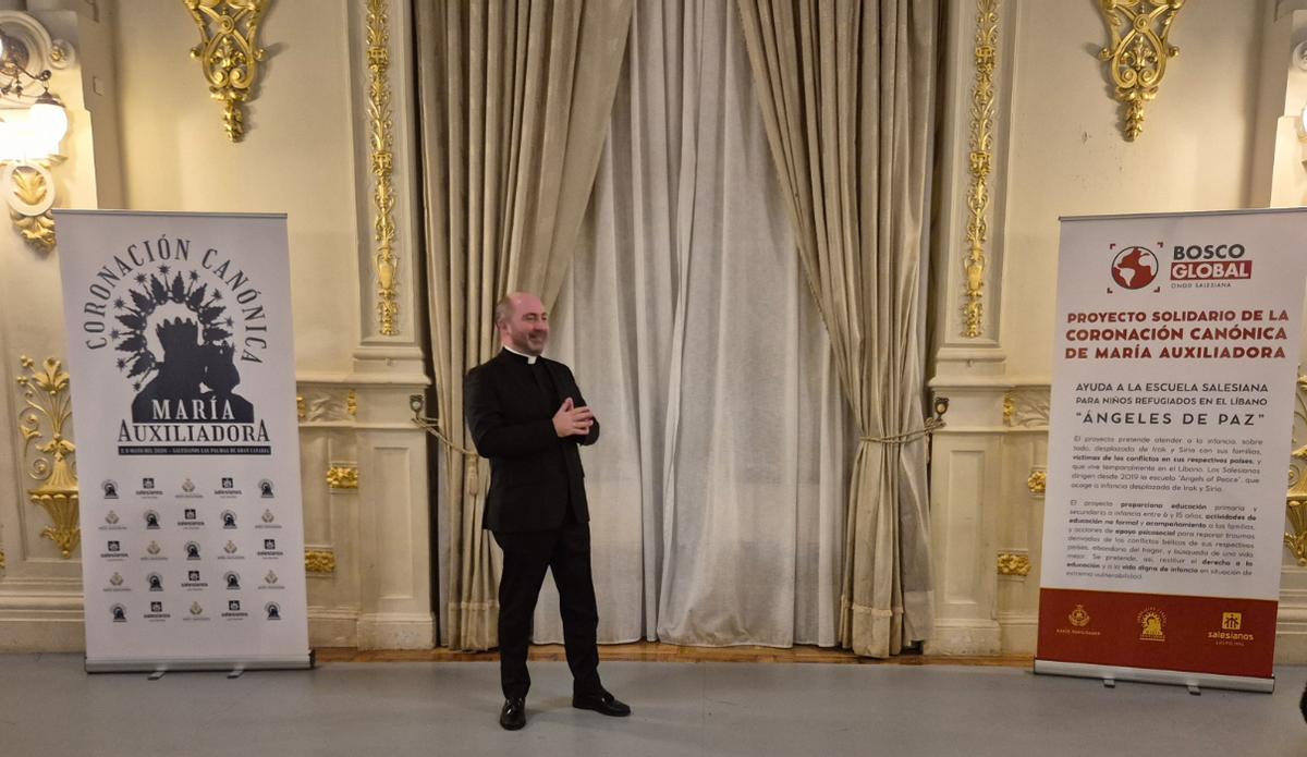 El director, José Antonio Perdigones, saluda a los presentes y agradeció la asistencia.