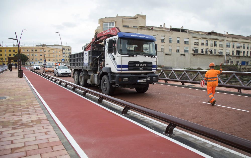 Apertura nuevo puente sobre el Riu Sec