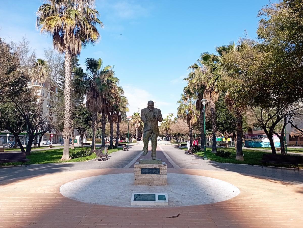 Monumento a Gregorio Sánchez, Chiquito de la Calzada en su parque