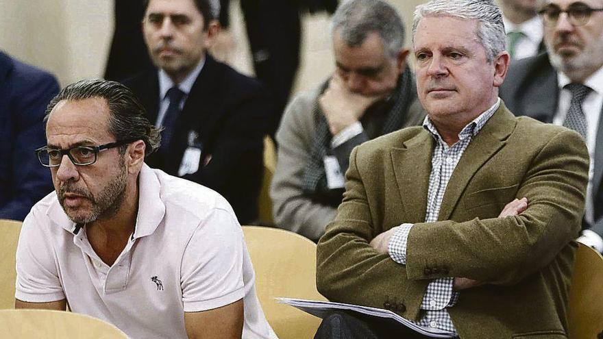 Álvaro Pérez, &quot;El Bigotes&quot;, y Pablo Crespo, en el juicio de la rama valenciana de la red &quot;Gürtel&quot;. // E.P.