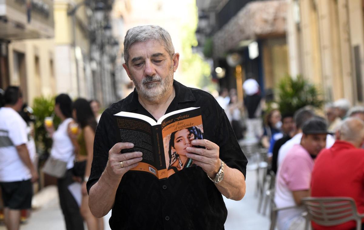 Bernar Freiría en la murciana calle Trapería