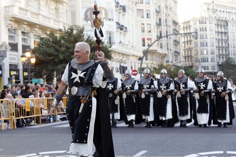 Actos del 9 d'Octubre: Desfile de Moros y Cristianos