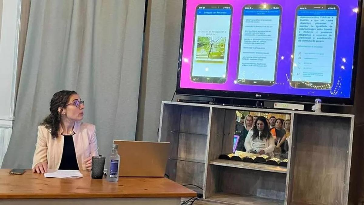 Una de las impulsoras de la guía, en una presentación reciente.