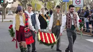 Todas las imágenes de la ofrenda a Lledó: Castelló colma de flores a su patrona