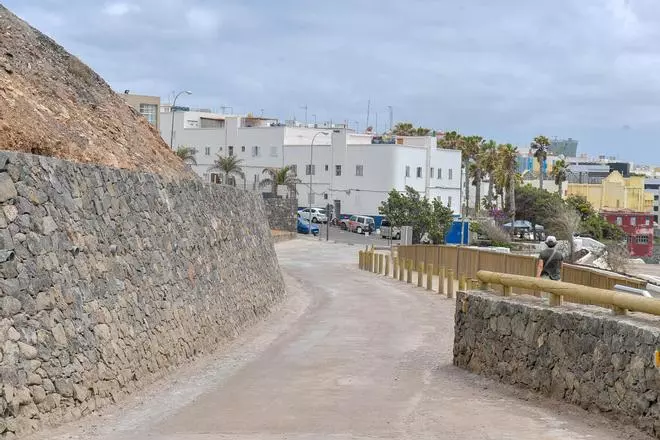 Nueva vía de acceso al Confital