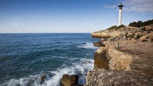 Mor un home després de caure per un penya-segat de Torredembarra mentre intentava rescatar el seu gos