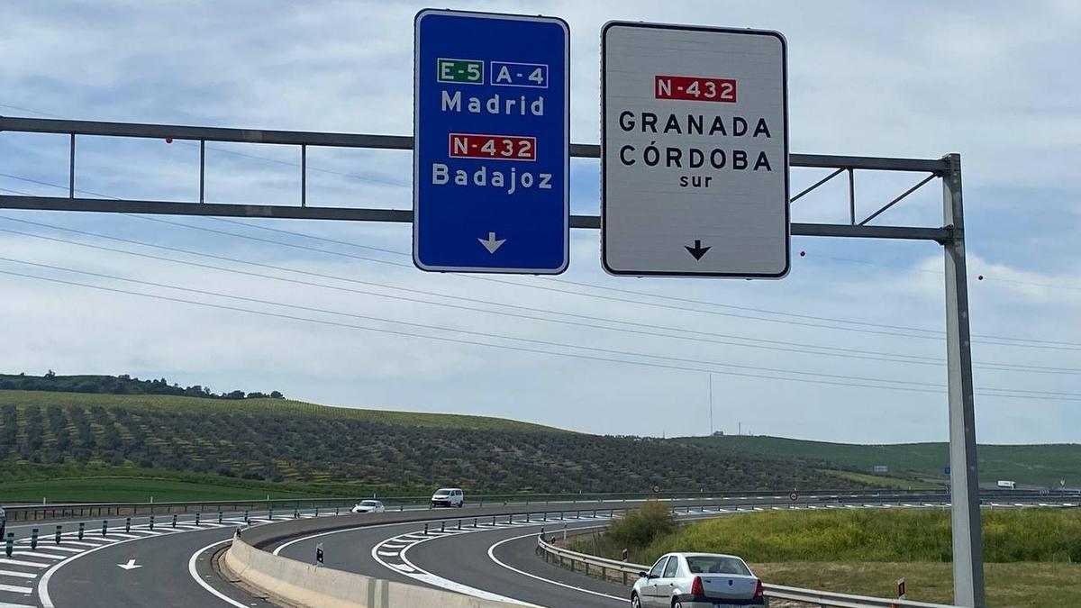 Abre al tráfico el puente de la A-4 en la variante de Los Visos.