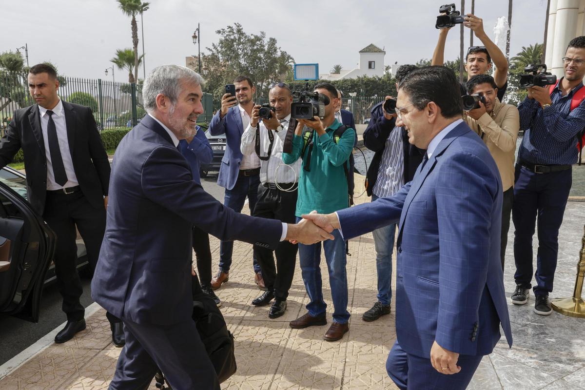 Fernando Clavijo y el ministro de Asuntos Exteriores marroquí, Nasser Bourita, en Rabat