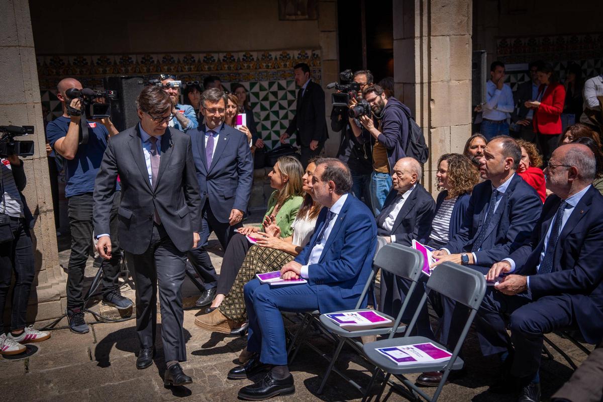 Acto de firma del Pacte Nacional per la Llengua