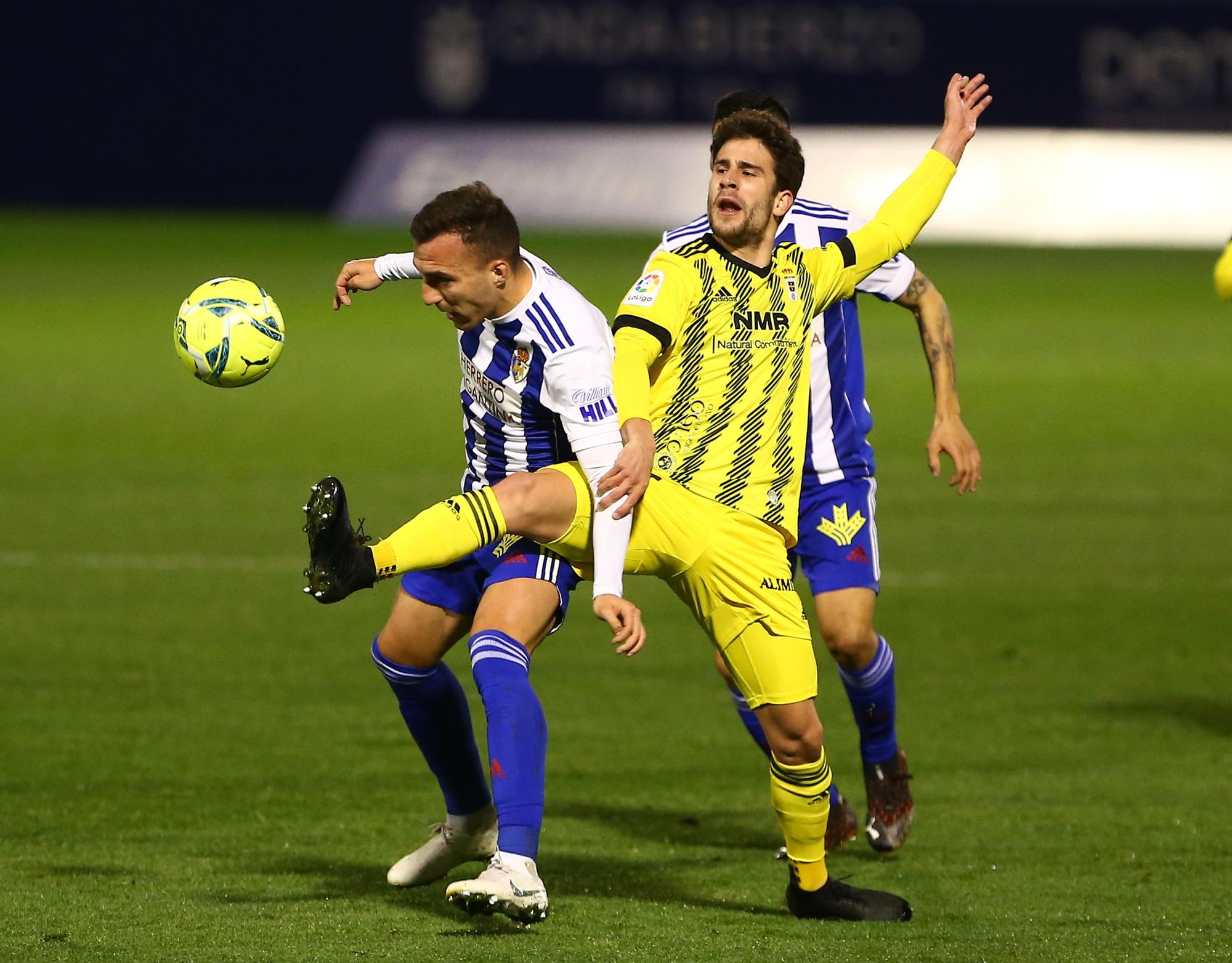 Las imágenes del Ponferradina-Oviedo