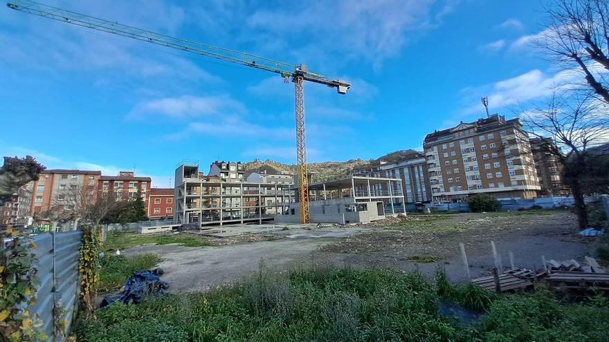 &quot;Indignación&quot; del Alcalde con la obra del nuevo cuartel de la Guardia Civil de Mieres: estos son los motivos