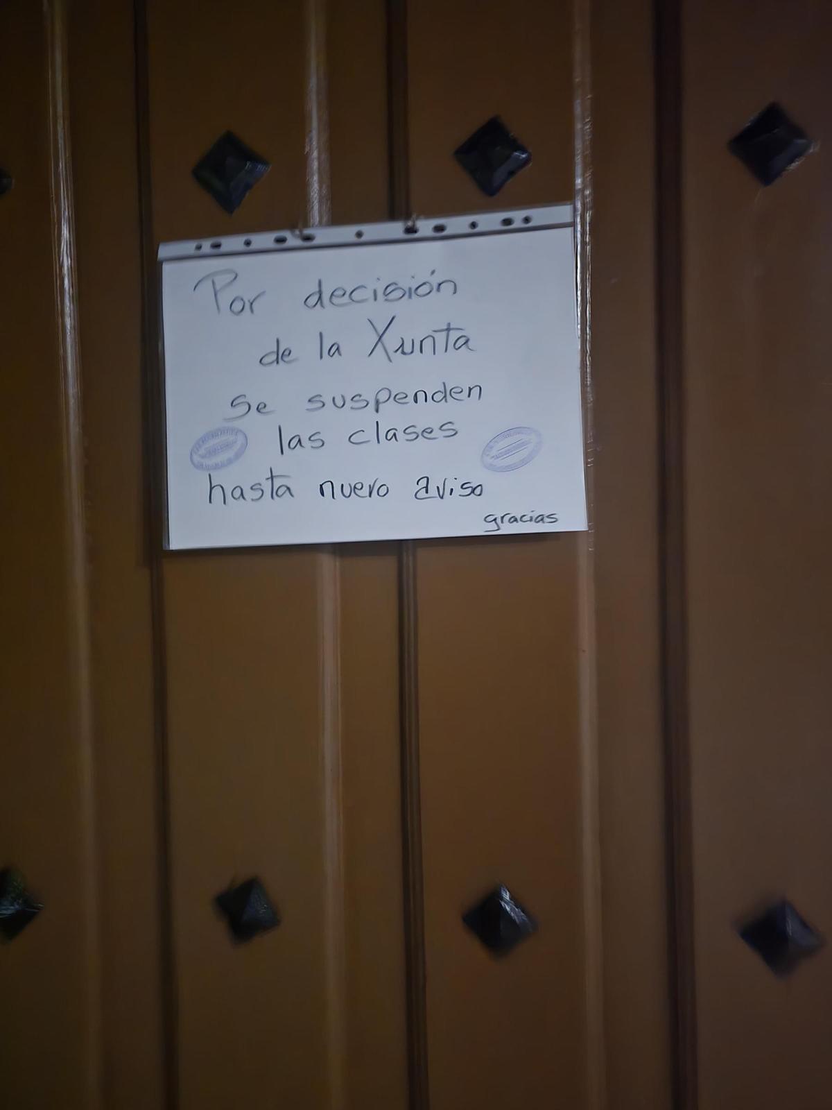 La Xunta suspendió las clases.