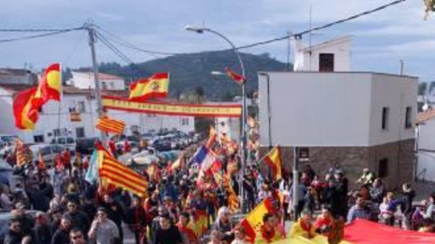 Un moment de la marxa d&#039;ahir fins al barri de Vila-Roja.