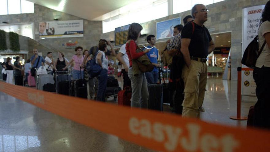 EasyJet prevé llevar 30.000 turistas entre Santiago y Ginebra