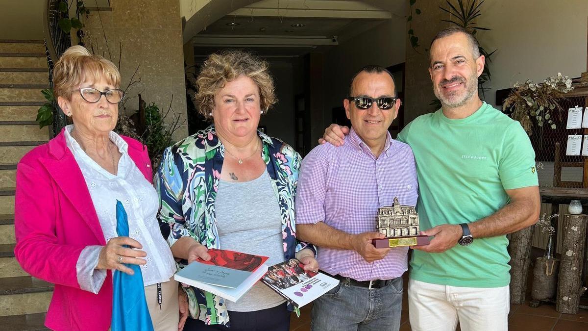 Por la izquierda, Agustina Castro, Pilar Santianes, Joaquín Villegas y Ángel García