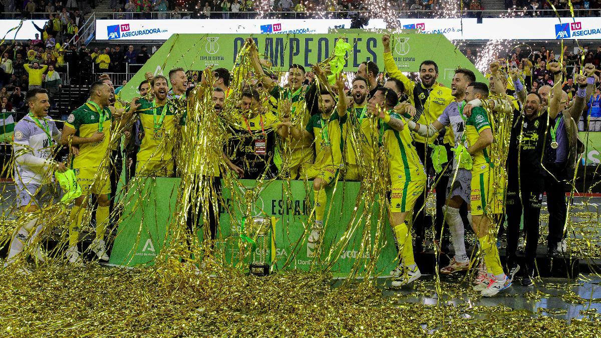 Los 'amarillos' reinaron en Granada en la Copa de España