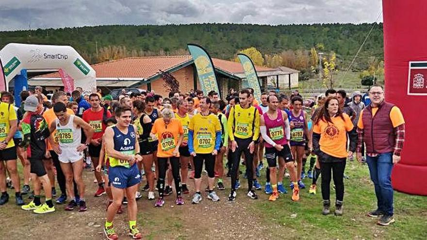 Los corredores, en la línea de salida.