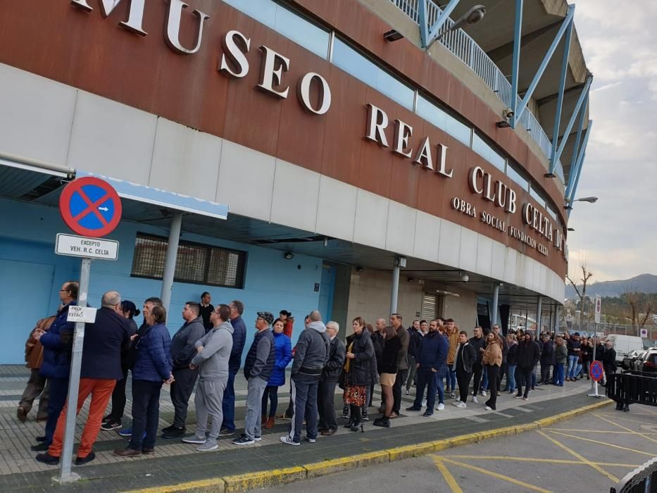 Las colas llegan a la grada de Río