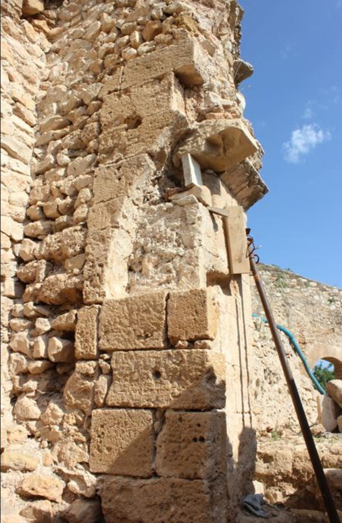 El imponent Portal dels Reis