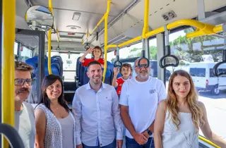 Autobuses cada media hora para mejorar la movilidad en el interior de A Illa