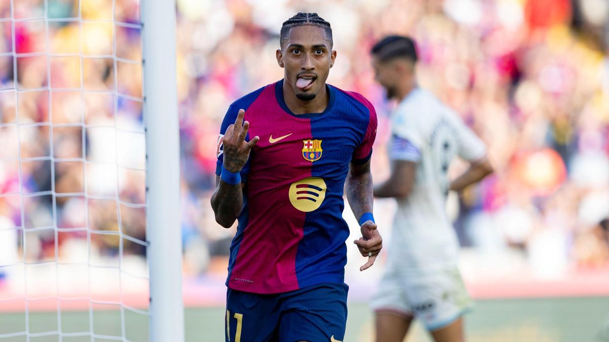 Raphinha anotó su primer hat-trick con el Barça