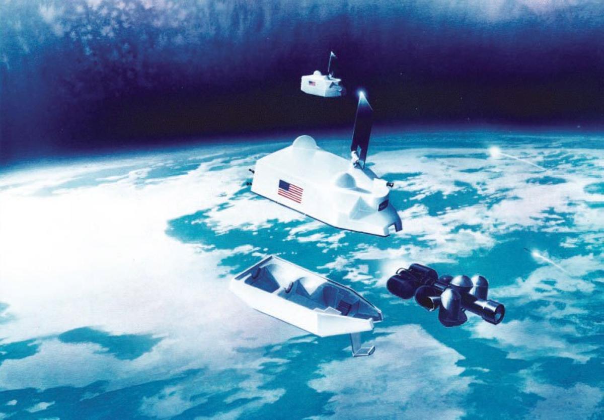 Esta imagen muestra un interceptor de misiles antibalísticos Brilliant Pebble emergiendo de su "chaleco salvavidas", la carcasa blanca.