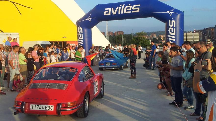 La salida oficiosa del rallye en la pasada edición.