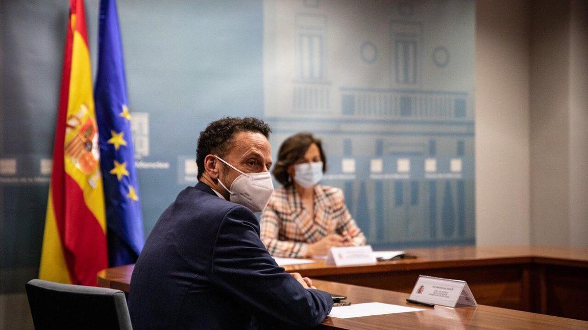 Carmen Calvo y Edmundo Bal en la reunión del pasado 12 de junio en la Moncloa.