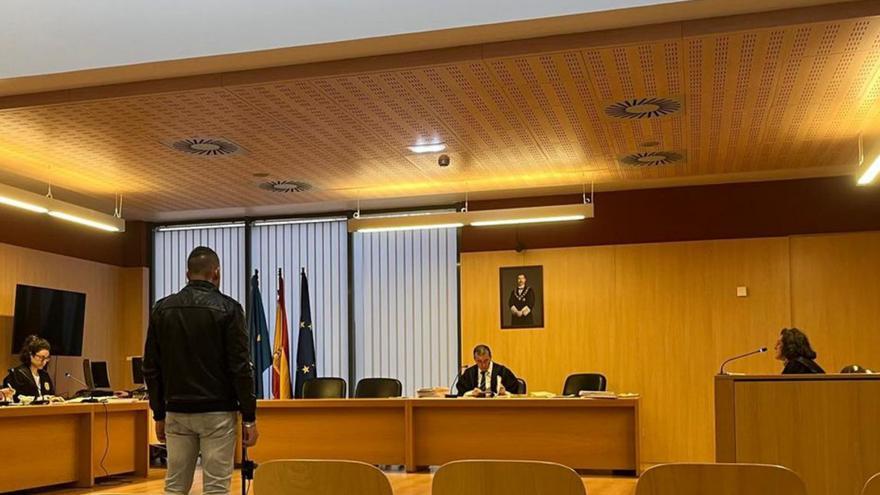 El acusado, ante el juez. | C. T.