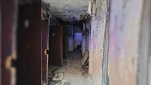 El edificio precintado por la jueza fue incendiado la noche del pasado 6 de diciembre.