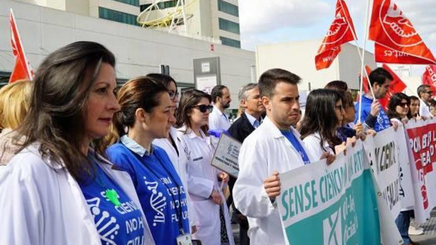 Los refuerzos prometidos para Primaria peligran  por la falta de médicos