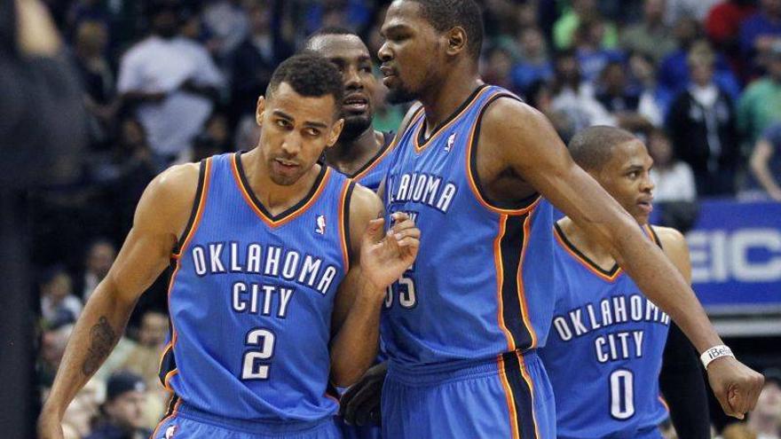 Westbrook decide la victoria de los Thunder, que pasan a la fase final