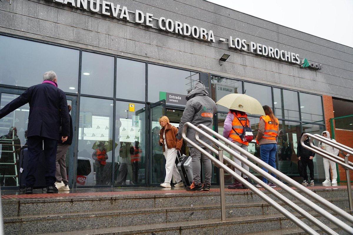 Estación de Villanueva de Córdoba-Los Pedroches durante los días en que ha formado parte delplan alternativo de Renfe tras el accidente de Adamuz.
